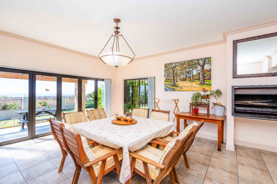 4 Bedroom Property for Sale in Myburgh Park Fase 2 Western Cape